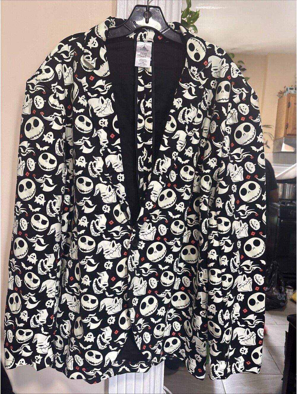 Disney the Nightmare Before Christmas: Glow In The Dark Blazer Xl